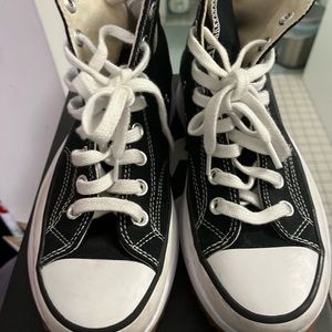 Woman’s converse